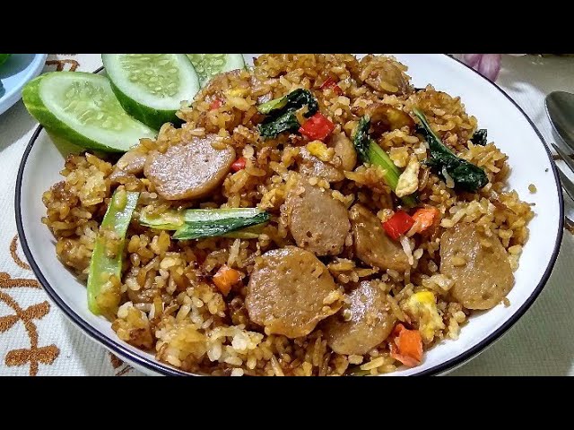 nasi-goreng-jawa-spesial-telur-bakso
